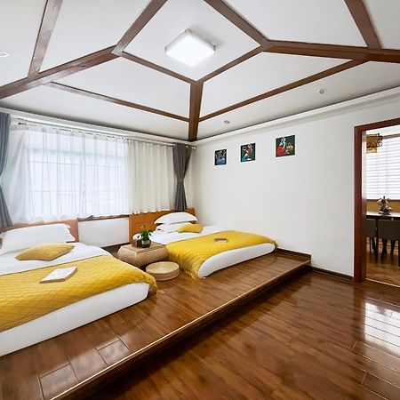 ז'אנגג'יאג'י Yijingju Humanistic Inn מראה חיצוני תמונה